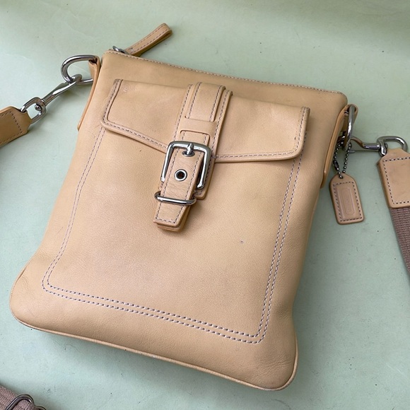 Dark cream/silver Coach leather crossbody bag - Picture 6 of 15